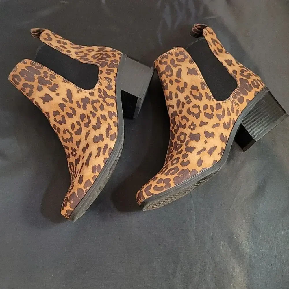 BRAND NEW NEW DAY FAUX SUEDE LEOPARD PRINT ANKLE BOOTS